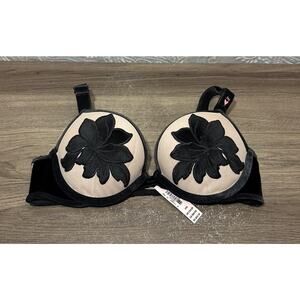 Victoria’s Secret Floral Appliqué Push Up Bra Black Velvet Flower 34B NWT